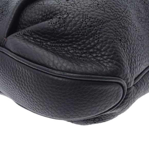 Louis Vuitton Monogram Mahina Selene MM Black Mahina Leather Shoulder Bag - Picture 7 of 9